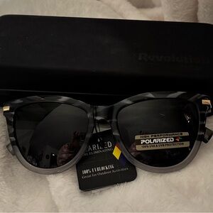Black / Gray Polarized Sunglasses